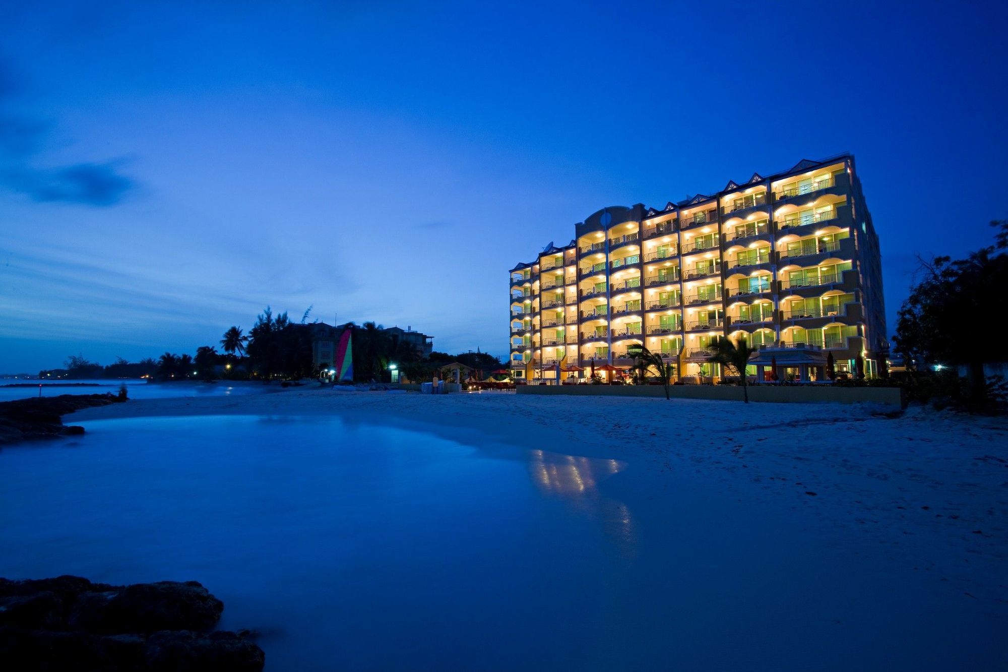Ocean Two Resort - Breakfast Included By Ocean Hotels Saint Lawrence Gap Kültér fotó